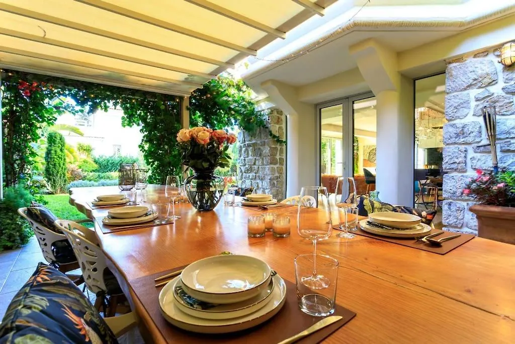 Luxury Villa Nice 0*,